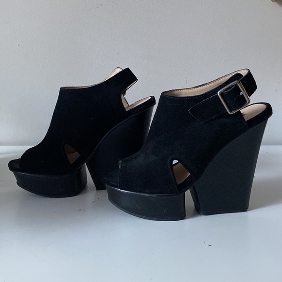 Black Suede Chunky Platform Heel by Shoe Mint 5.5in heel 1.5 in sole - Picture 5 of 5